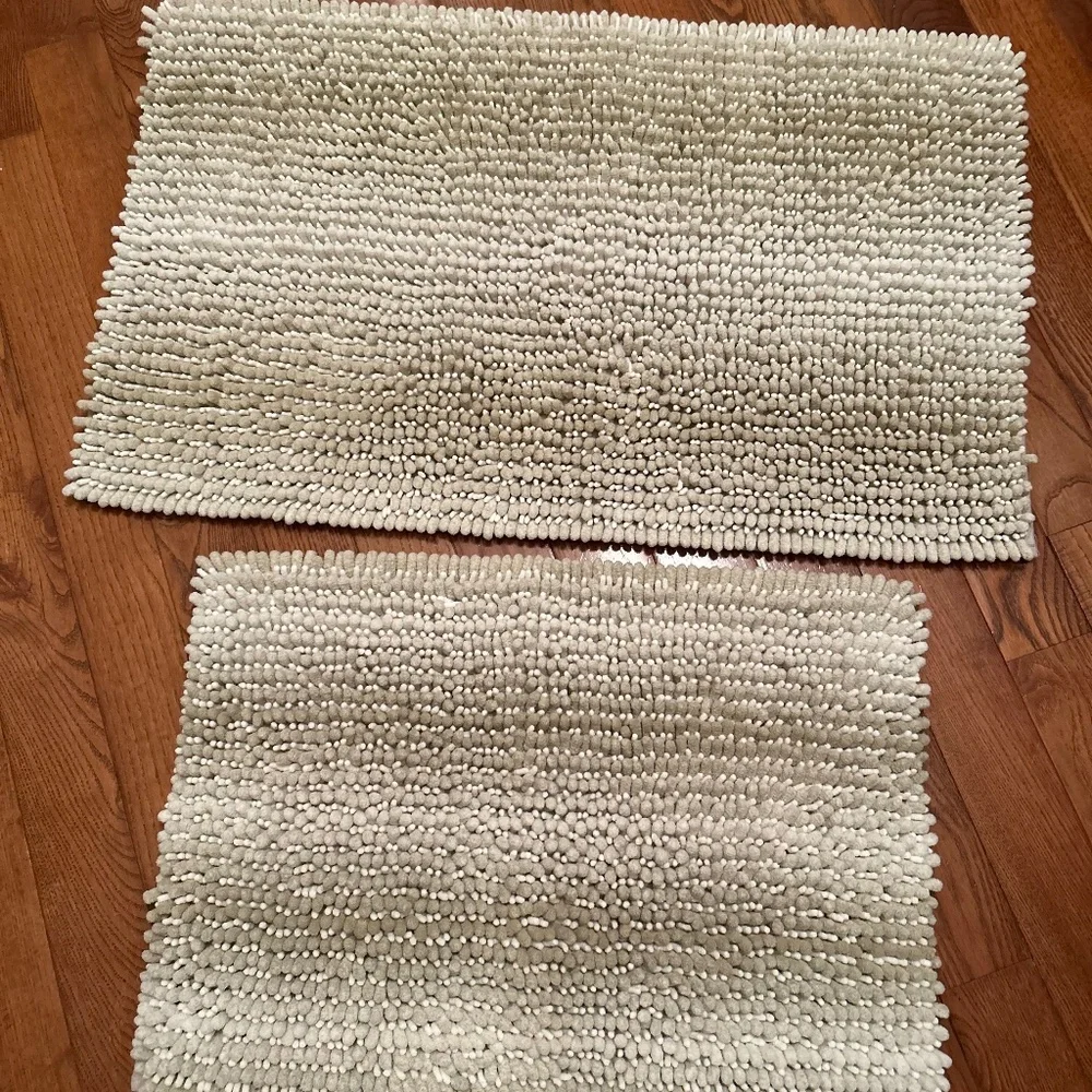 Bathroom Rugs - small & medium size